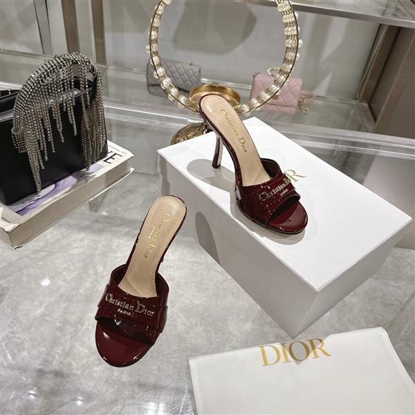 20251128184321184 250